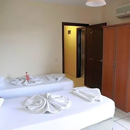 Maren Aparthotel 3*