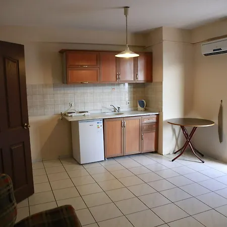 公寓式酒店 玛恩海滩公寓酒店 阿拉尼亚