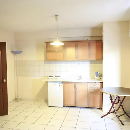 玛恩海滩公寓酒店 3* 阿拉尼亚