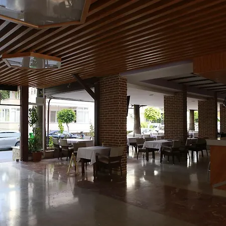 公寓式酒店 玛恩海滩公寓酒店