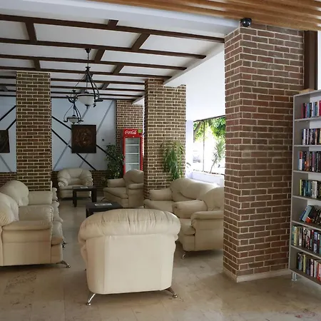 玛恩海滩公寓酒店 公寓式酒店